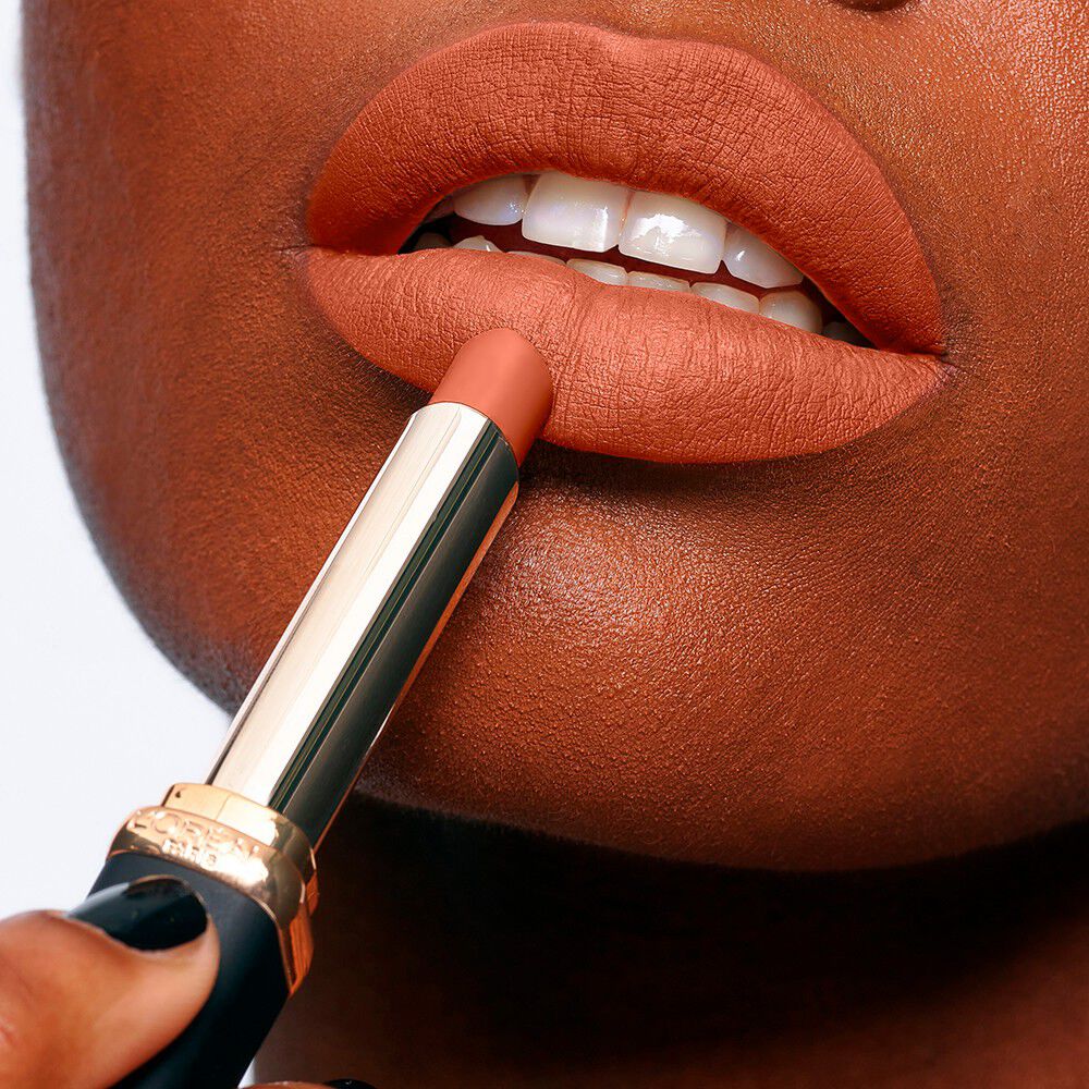 Labial-Color-Riche-Intense-Volume-Matte---505-Le-Nude-Resilient-imagen-5