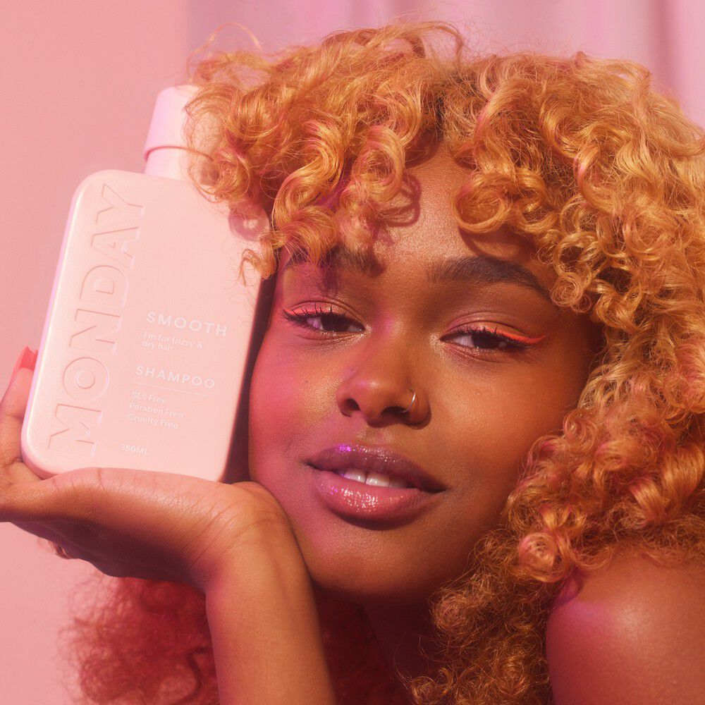 MONDAY-SMOOTH-SHAMPOO-354ml--imagen-3