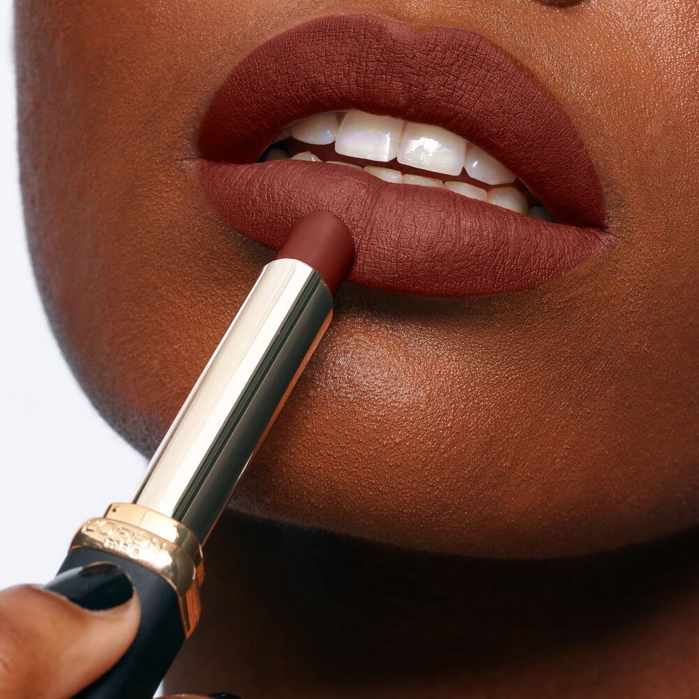 Labial-Color-Riche-Intense-Volume-Matte---570-Worth-It-Intense-imagen-5