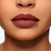 Labial-Color-Riche-Intense-Volume-Matte---570-Worth-It-Intense-imagen-4